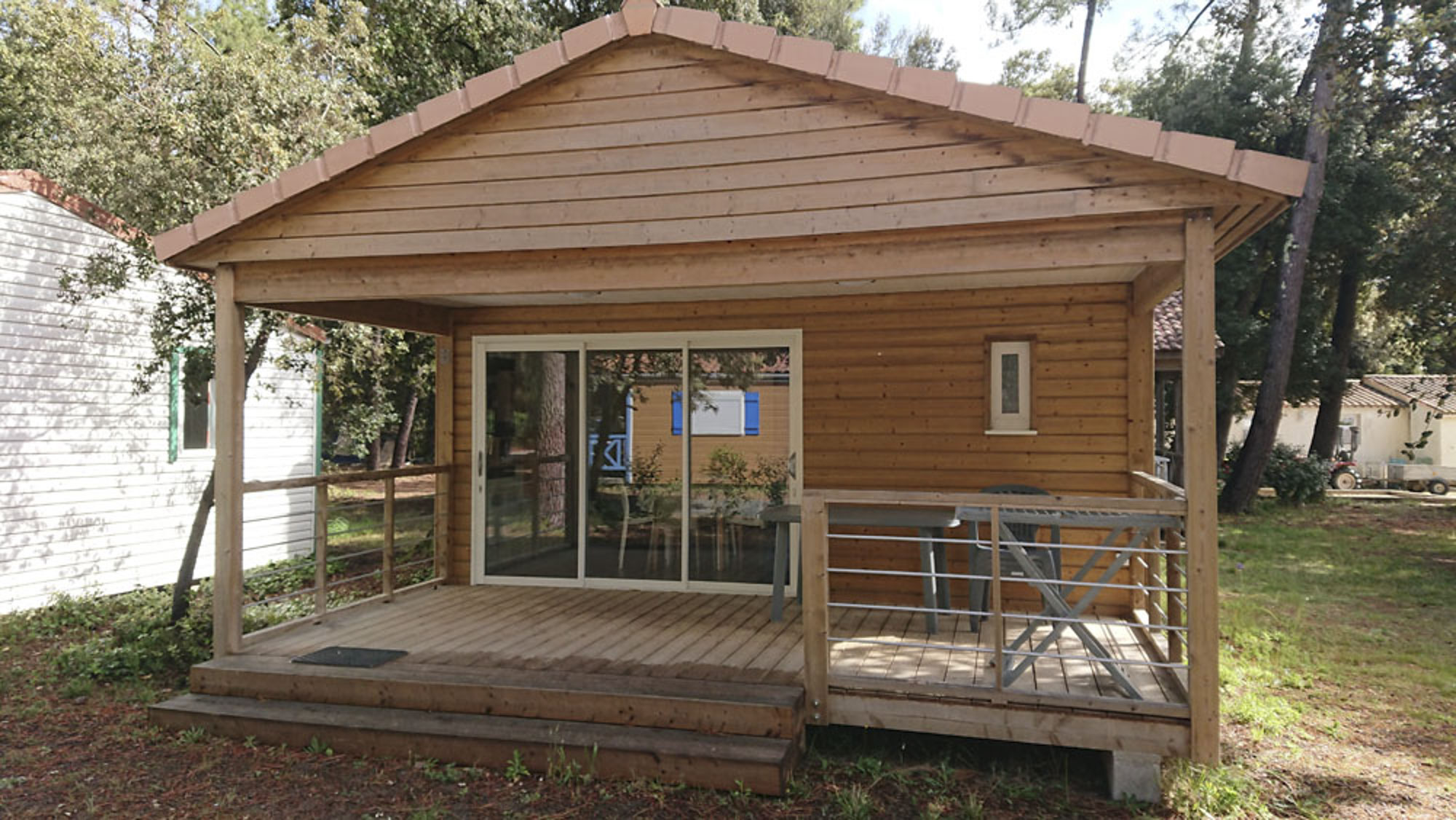 camping-la-campiere-chalet-indigo-A
